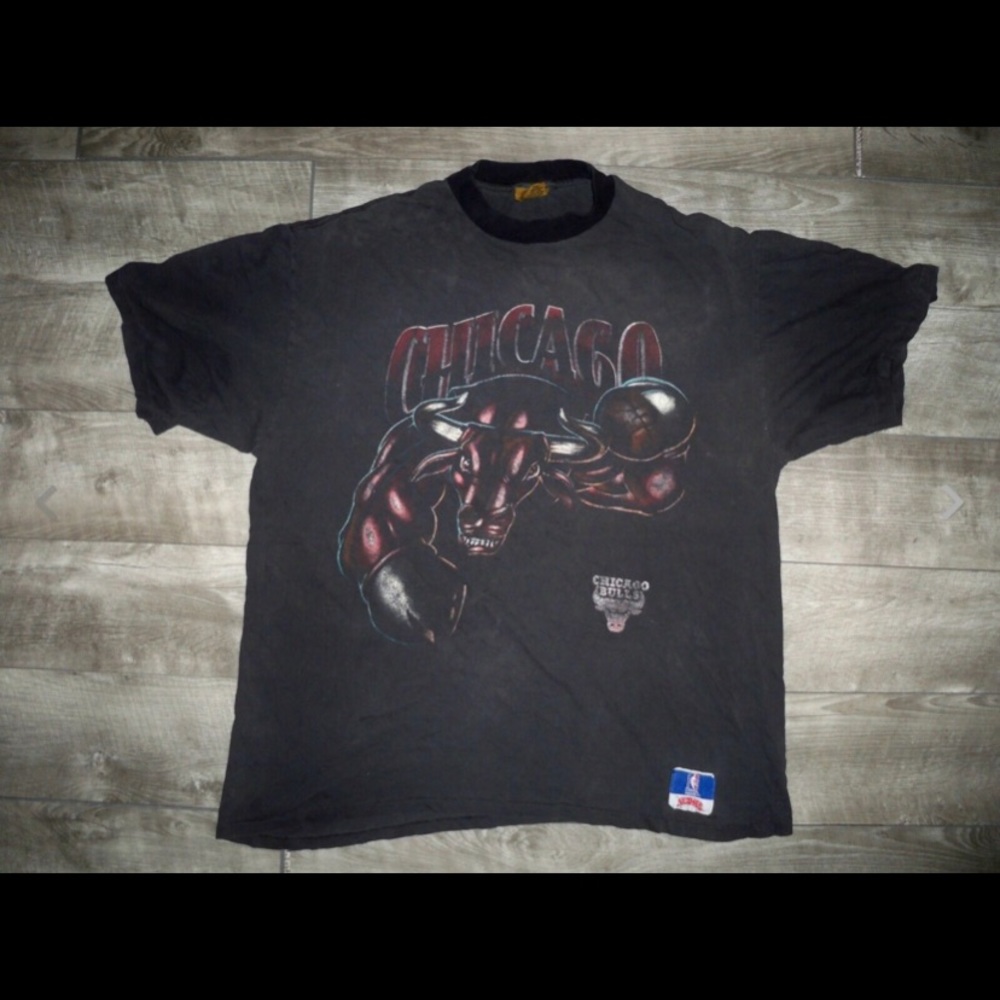 Vintage Nutmeg 90s Chicago Bulls Tee Tshirt NBA Wrap Around Single Stitch XLarge